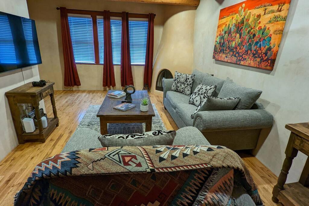 Enchanted Casita With Private Outdoor Hot Tub And Patio, Near Santa Fe Plaza, Sleeps 4 With Free Parking Buitenkant foto