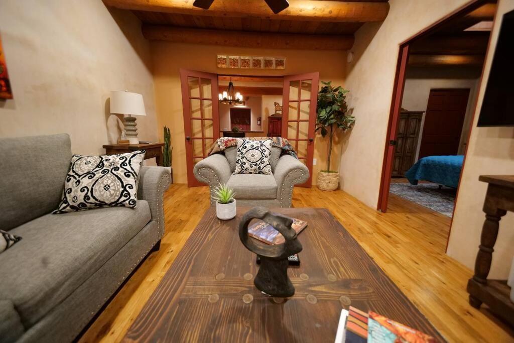 Enchanted Casita With Private Outdoor Hot Tub And Patio, Near Santa Fe Plaza, Sleeps 4 With Free Parking Buitenkant foto