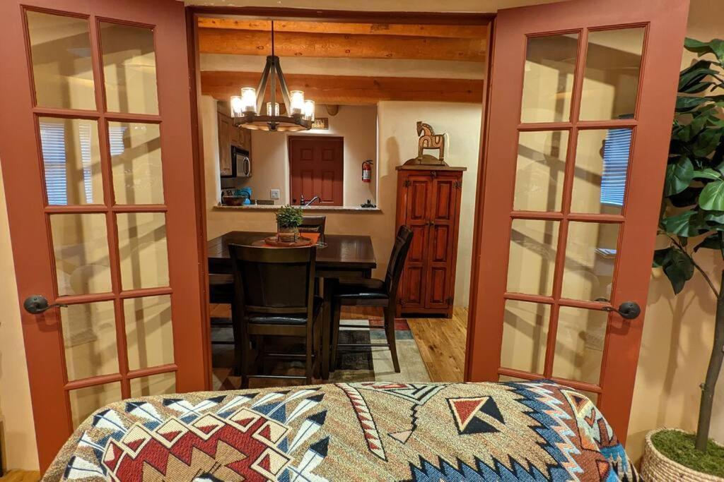 Enchanted Casita With Private Outdoor Hot Tub And Patio, Near Santa Fe Plaza, Sleeps 4 With Free Parking Buitenkant foto